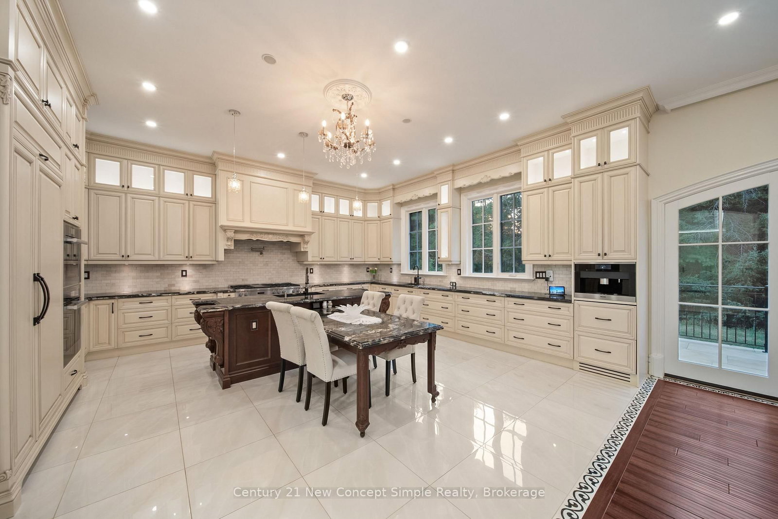2637 Bluffs Way, Burlington — 15