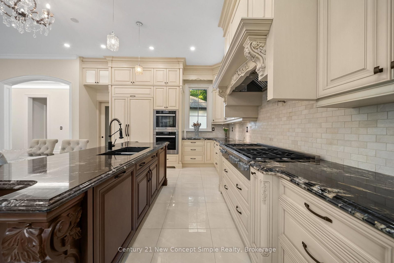2637 Bluffs Way, Burlington — 16