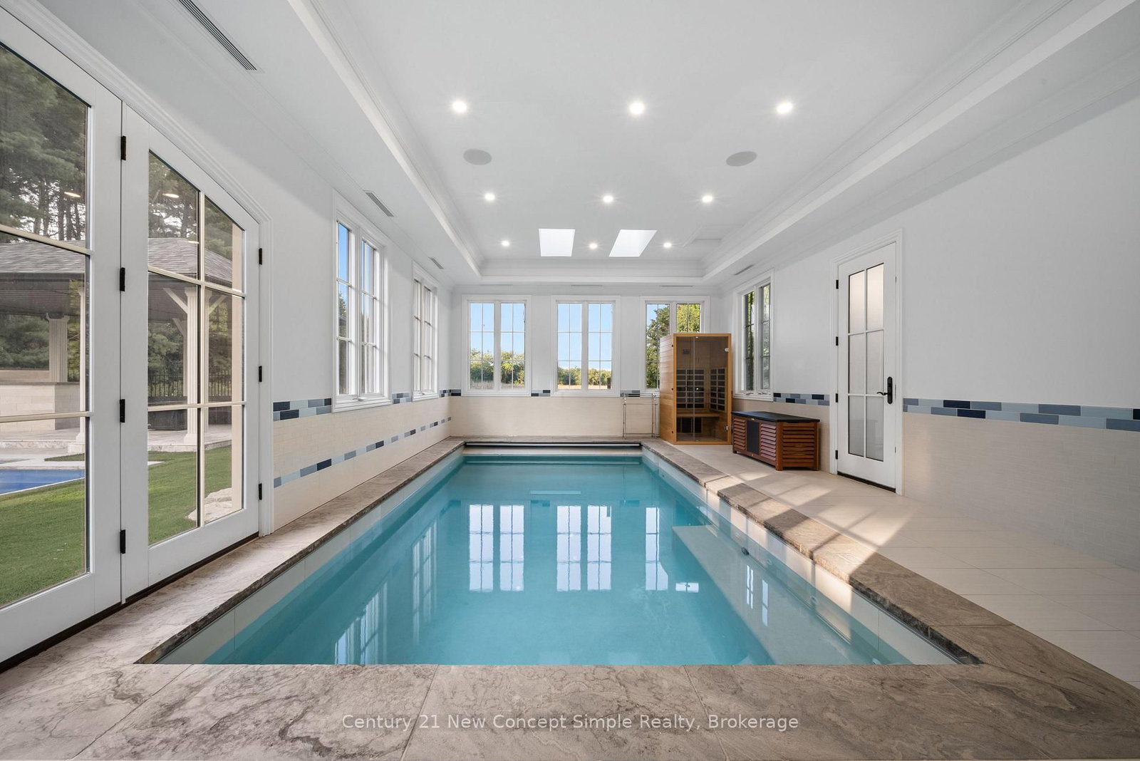 2637 Bluffs Way, Burlington — 26