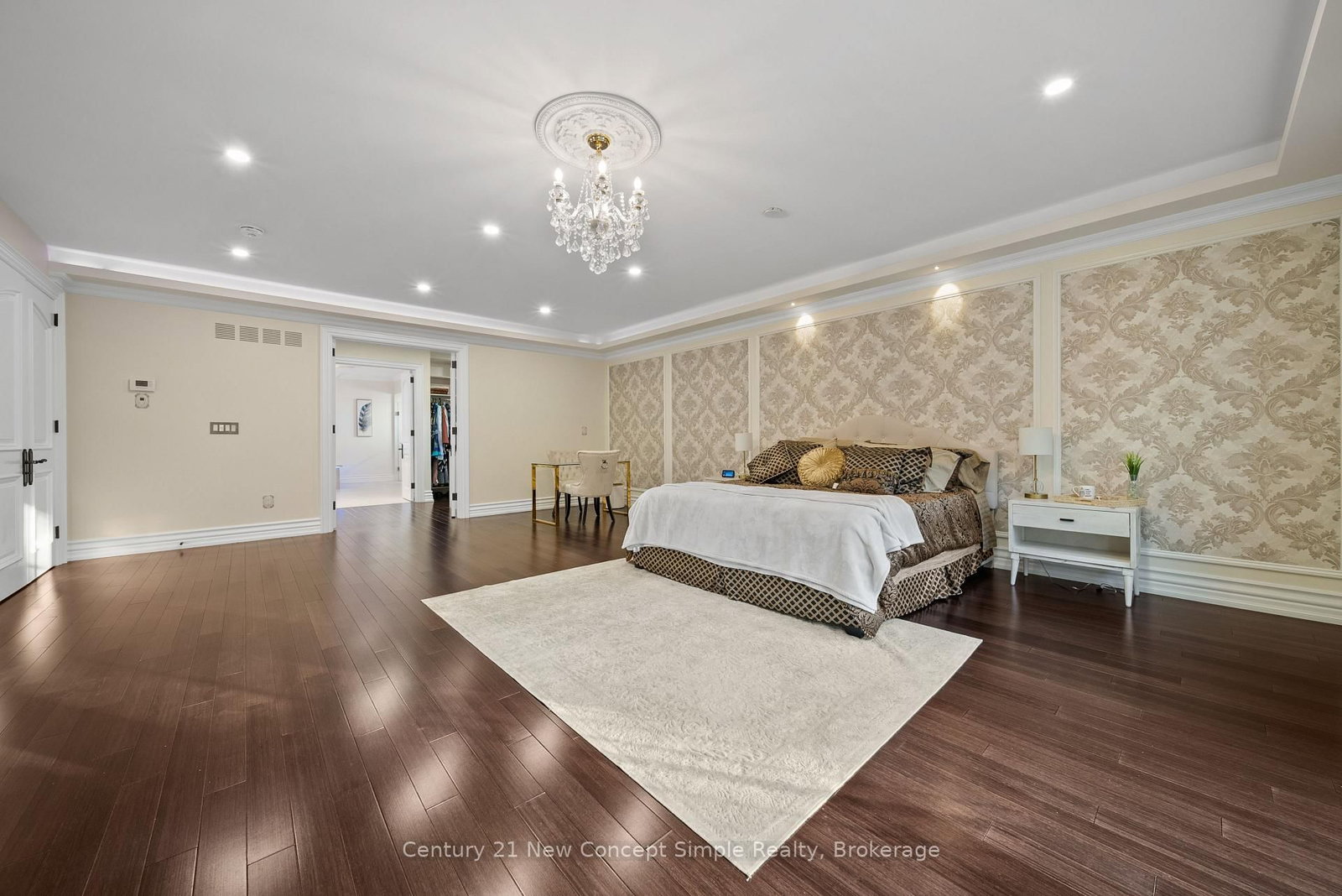 2637 Bluffs Way, Burlington — 34