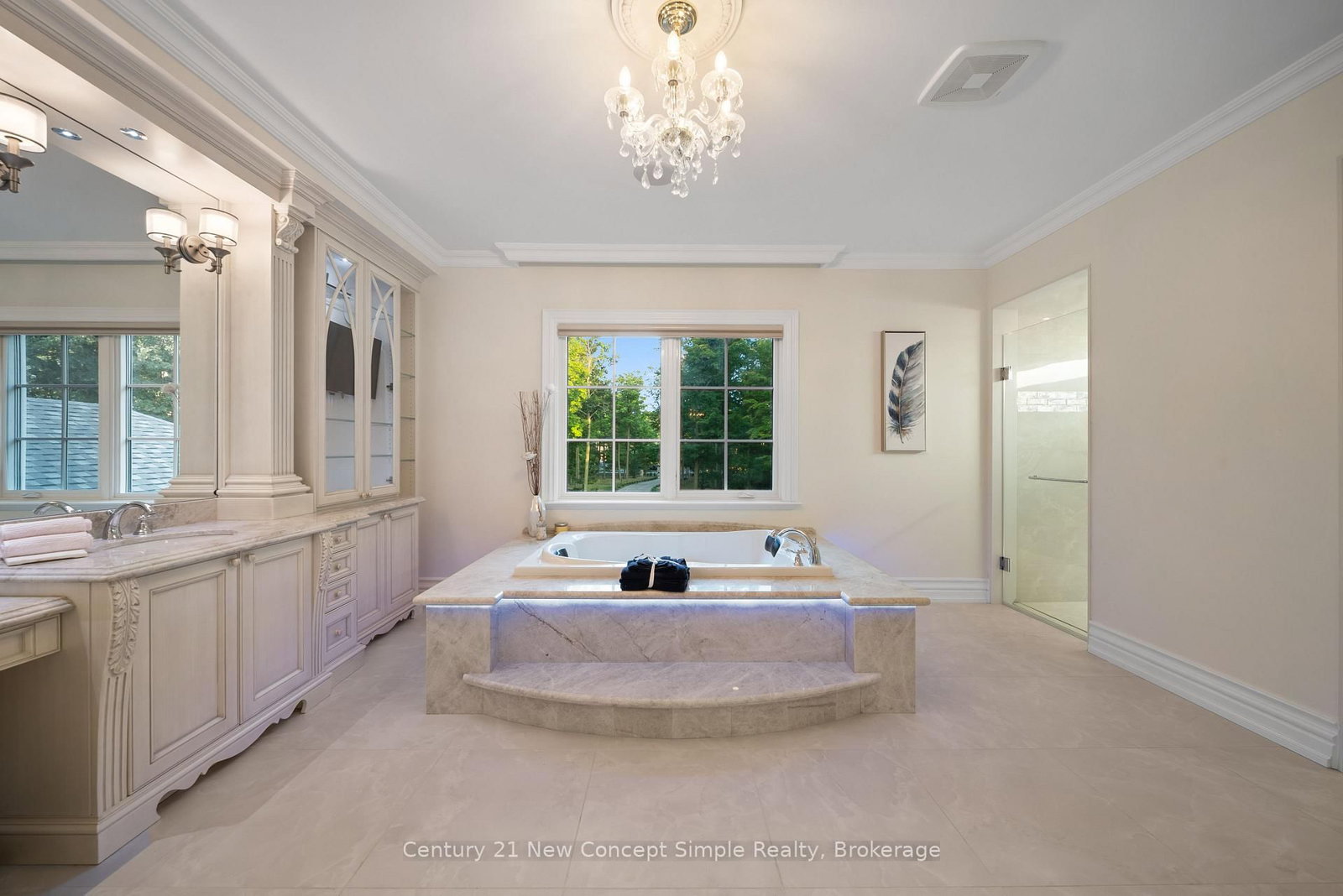 2637 Bluffs Way, Burlington — 37