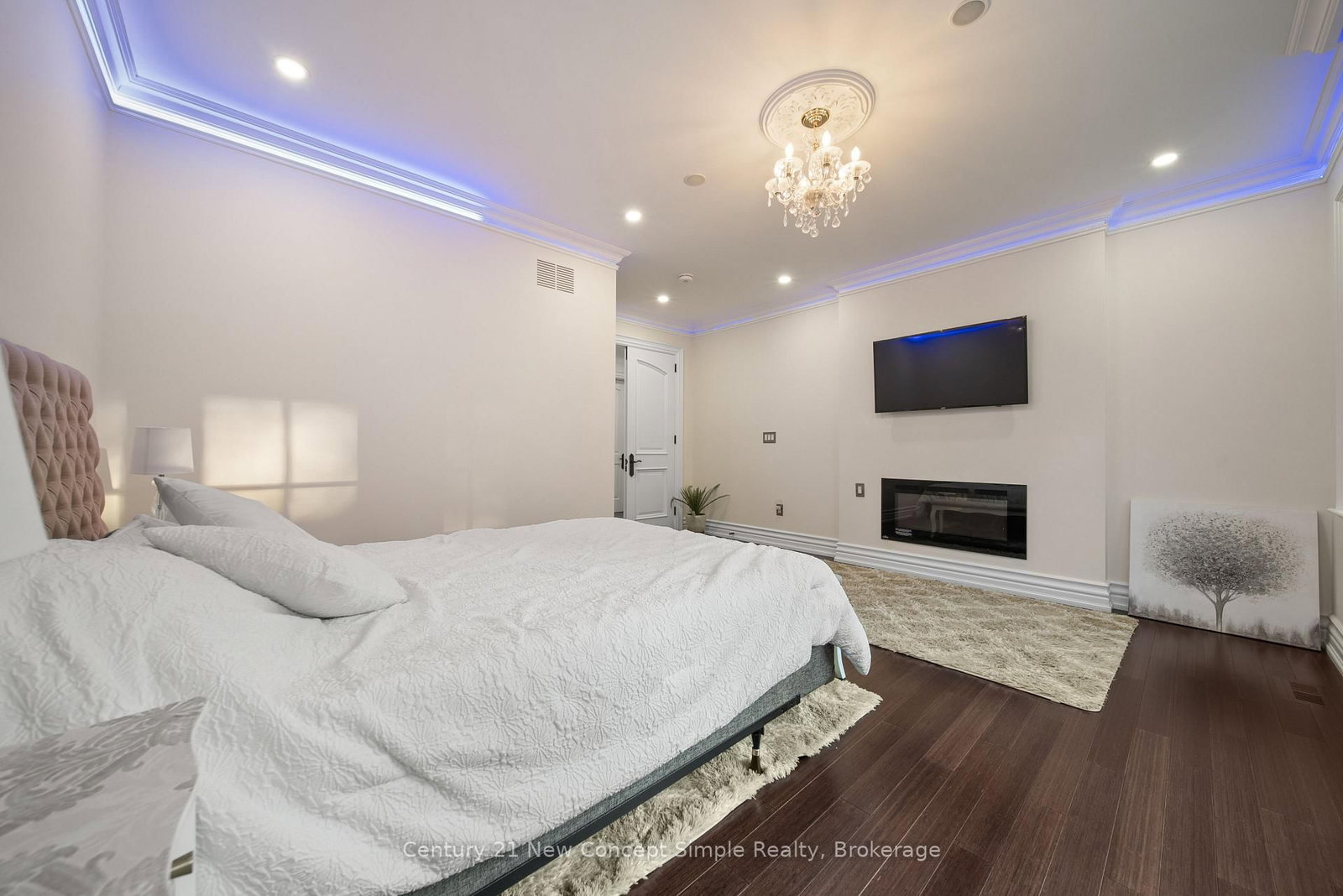 2637 Bluffs Way, Burlington — 39