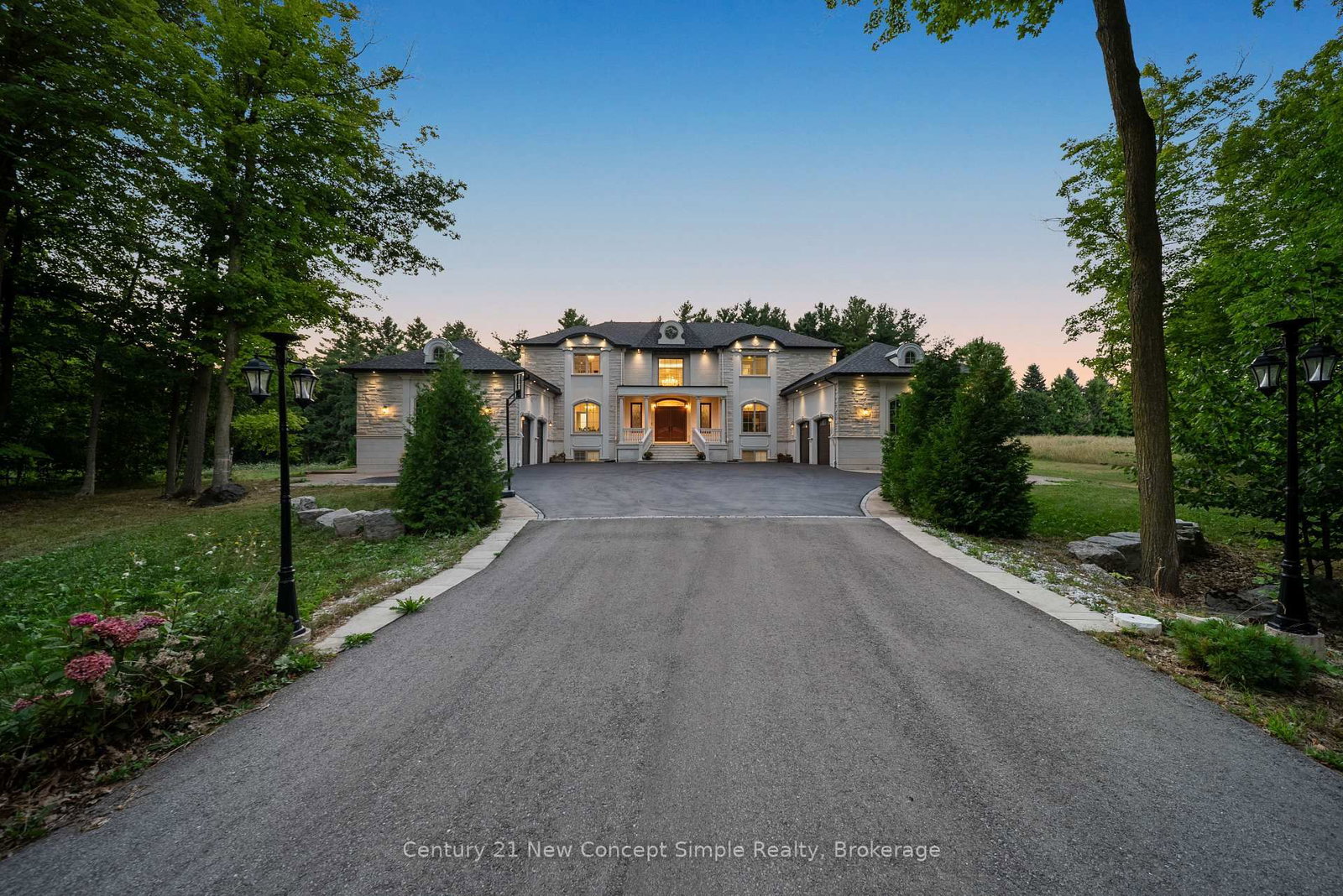 2637 Bluffs Way, Burlington — 48