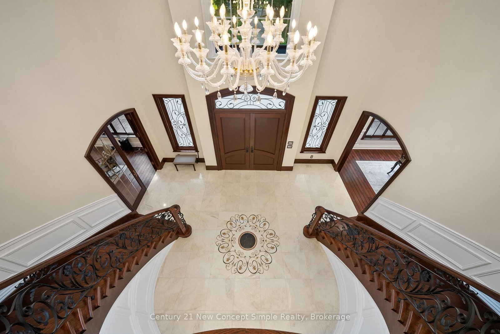 2637 Bluffs Way, Burlington — 9