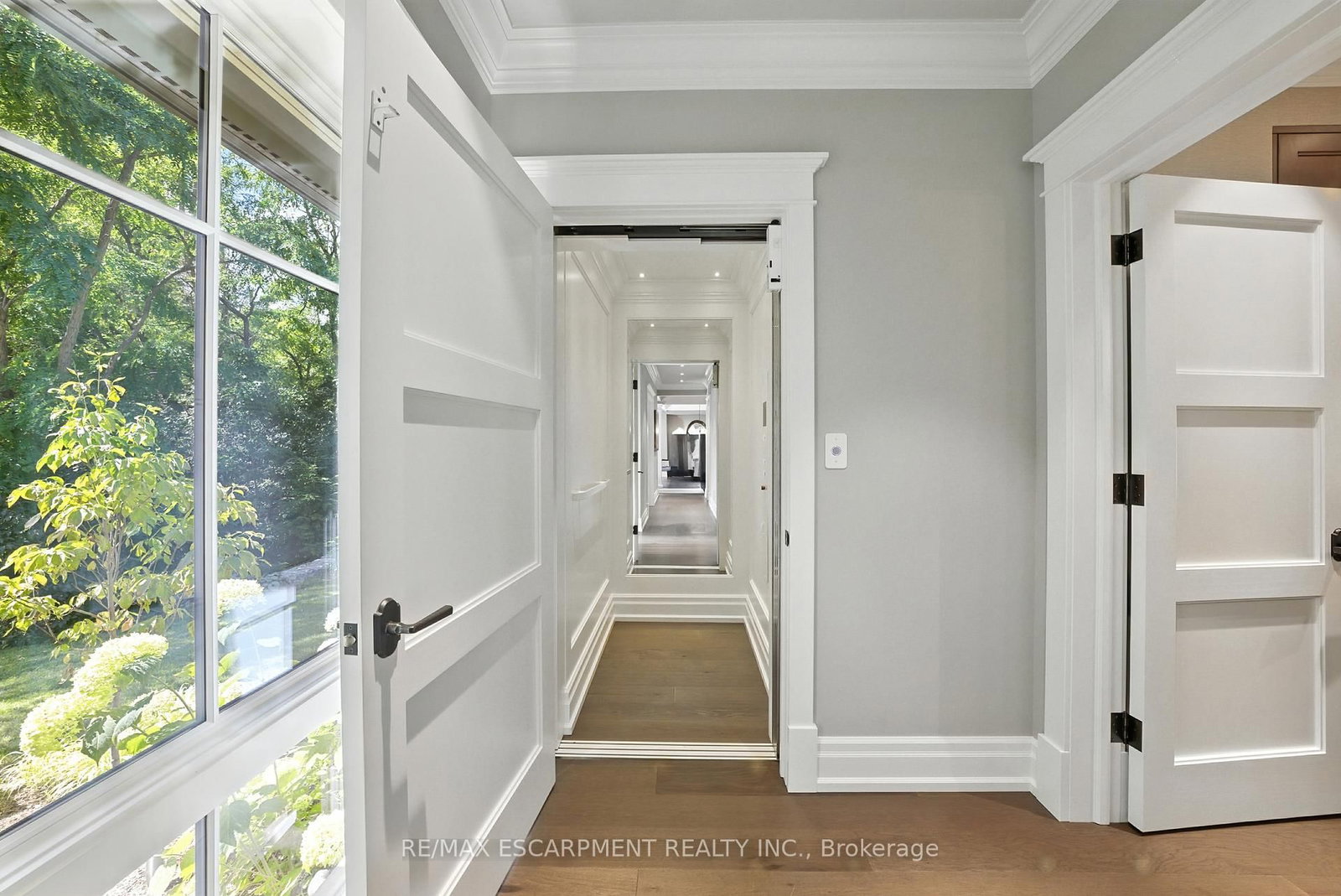 597 Old York Rd, Burlington — 17