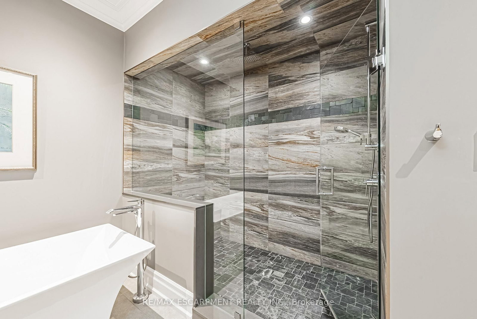 597 Old York Rd, Burlington — 21