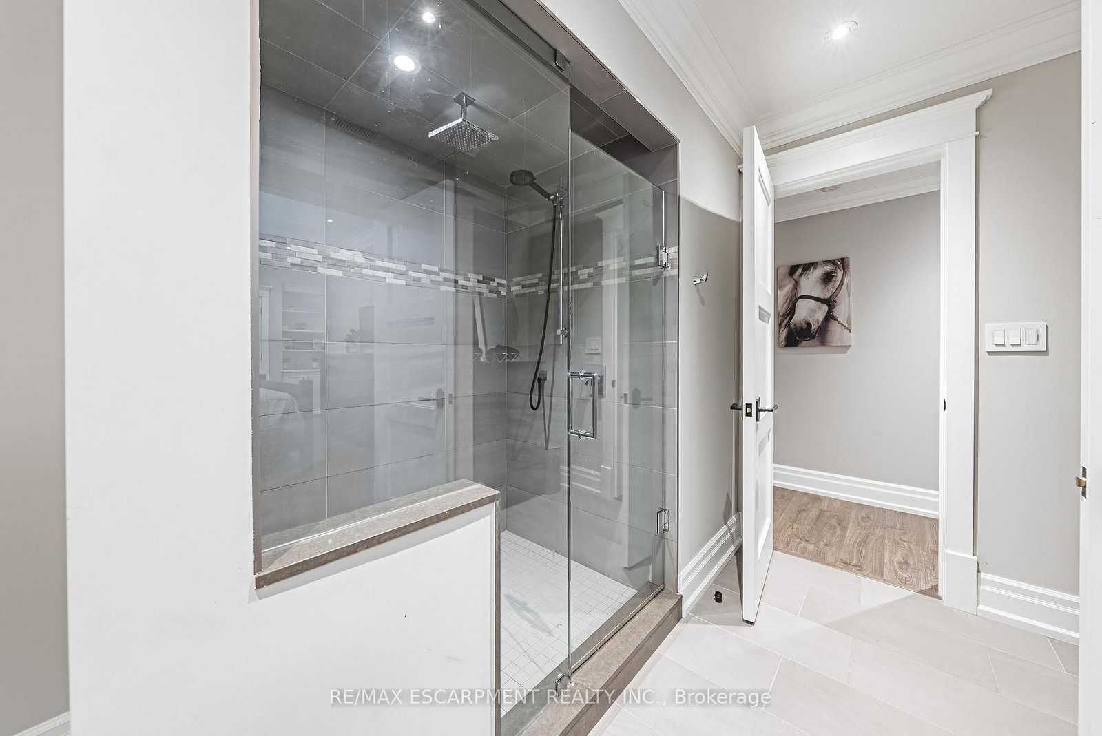 597 Old York Rd, Burlington — 36