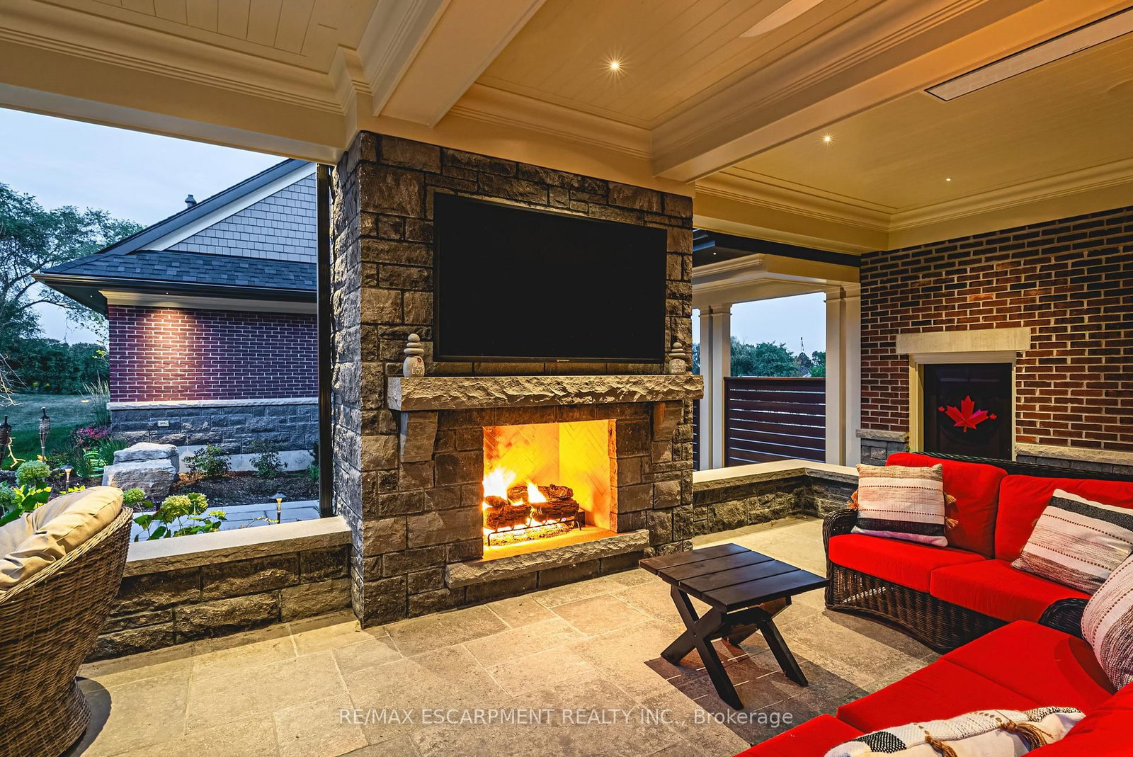 597 Old York Rd, Burlington — 48