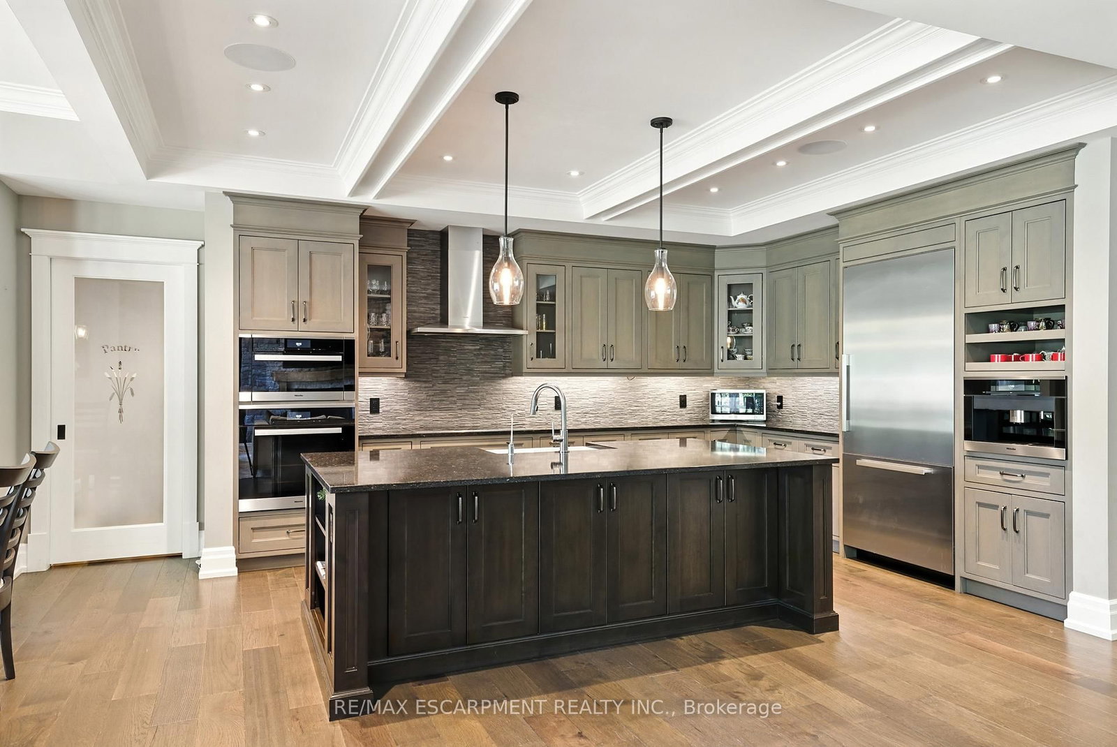 597 Old York Rd, Burlington — 7