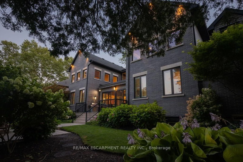 253 Rossmore Blvd - Photo 5