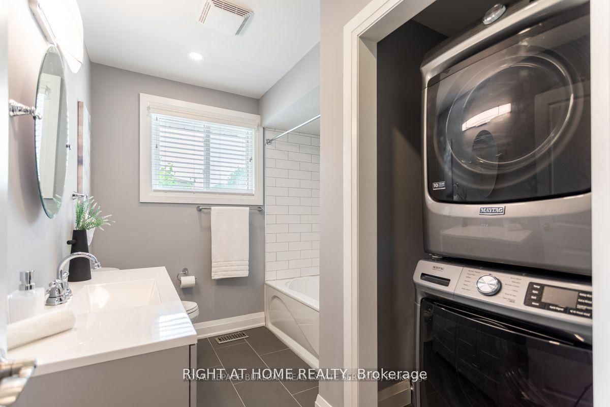 Main-576 Turner Dr, Burlington — 3