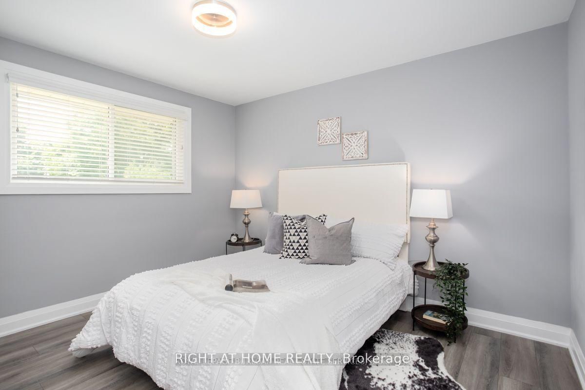 Main-576 Turner Dr, Burlington — 6