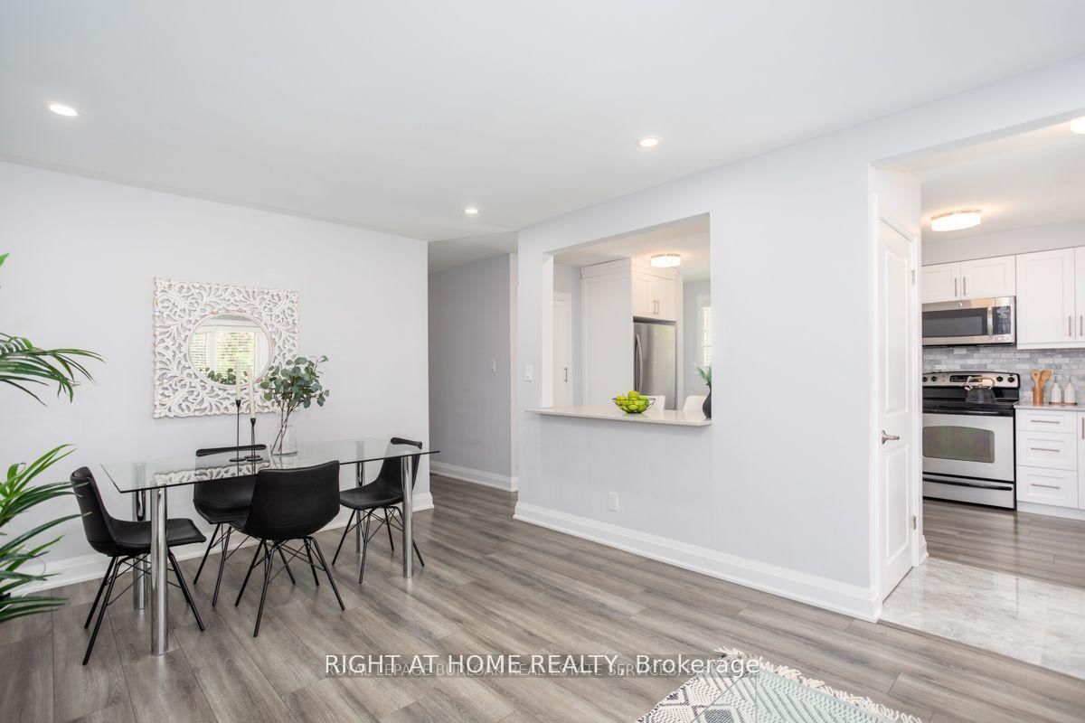 Main-576 Turner Dr, Burlington — 9