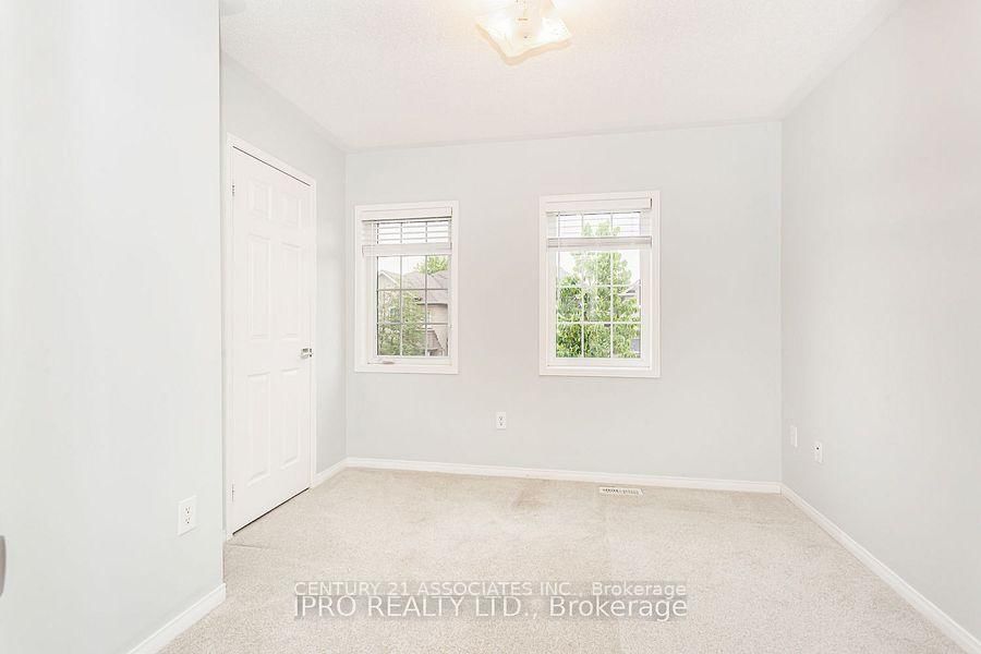 2410 Emerson Dr, Burlington — 21