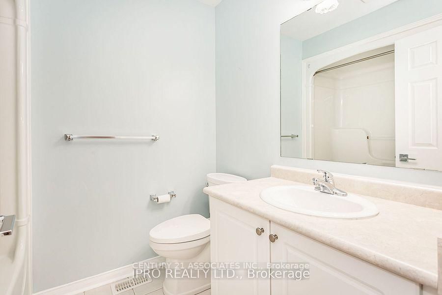 2410 Emerson Dr, Burlington — 23