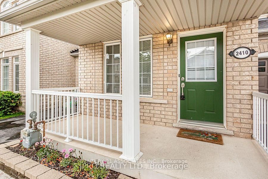 2410 Emerson Dr, Burlington — 4