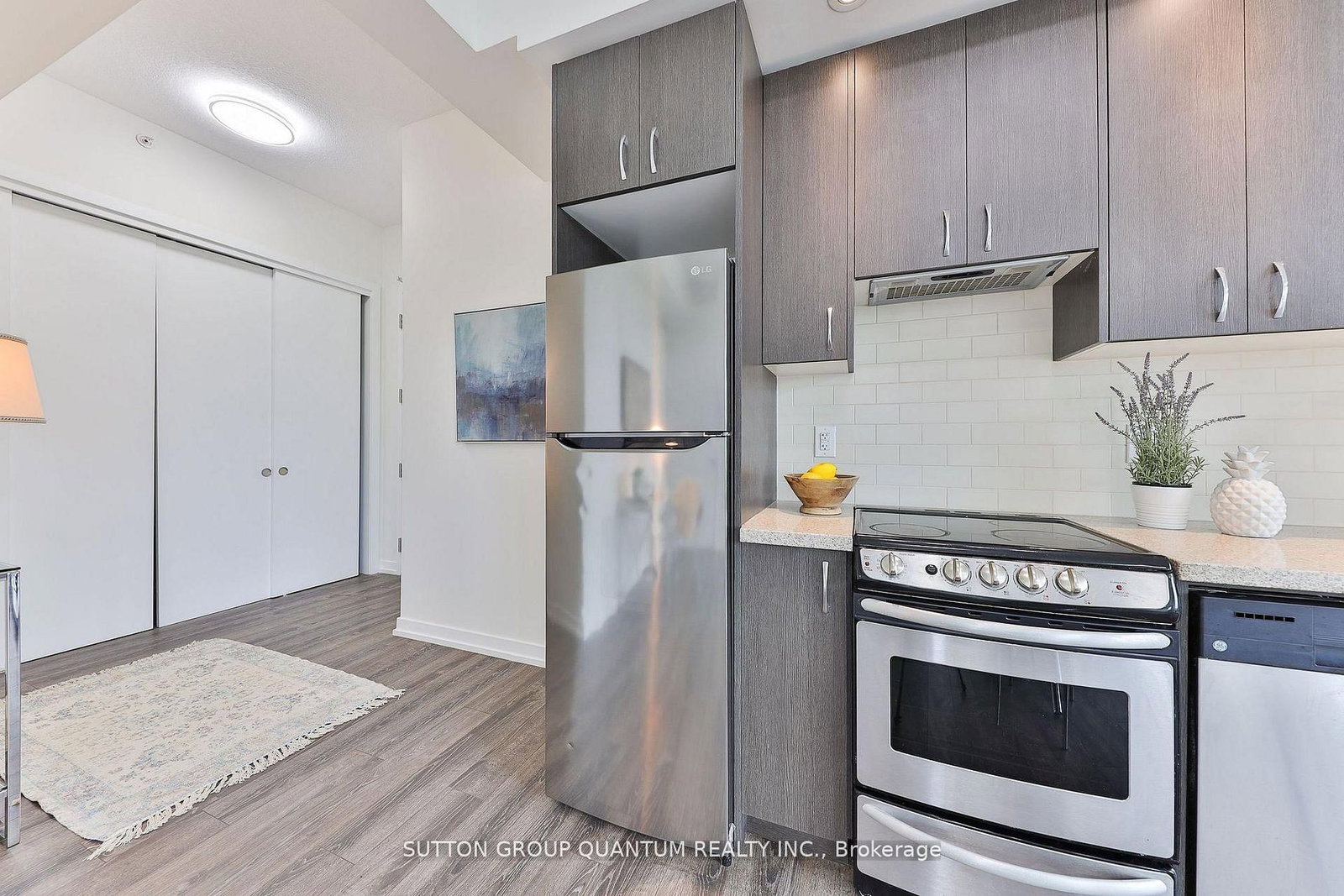 418-457 Plains Rd, Burlington — 16