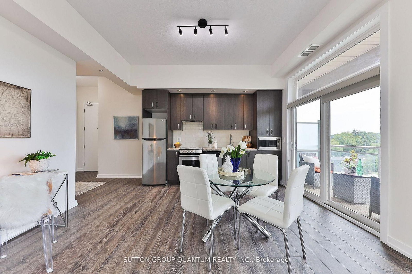 418-457 Plains Rd, Burlington — 21