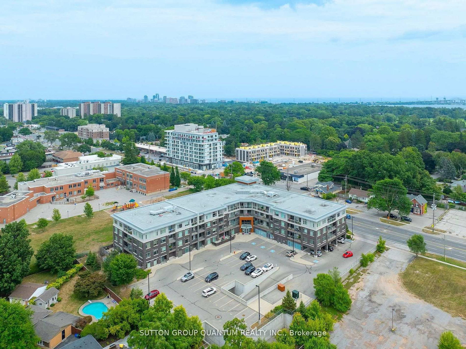418-457 Plains Rd, Burlington — 44