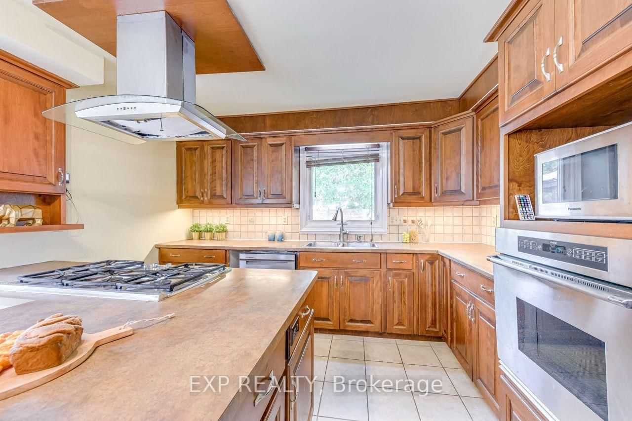 Main-1060 Glendor Ave, Burlington — 13