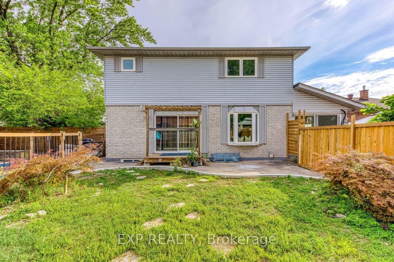 Main-1060 Glendor Ave, Burlington — 37