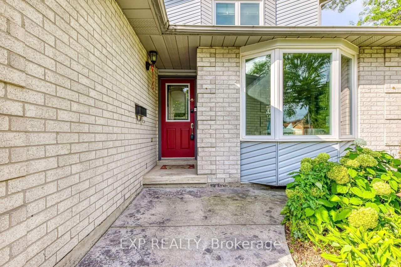 Main-1060 Glendor Ave, Burlington — 4