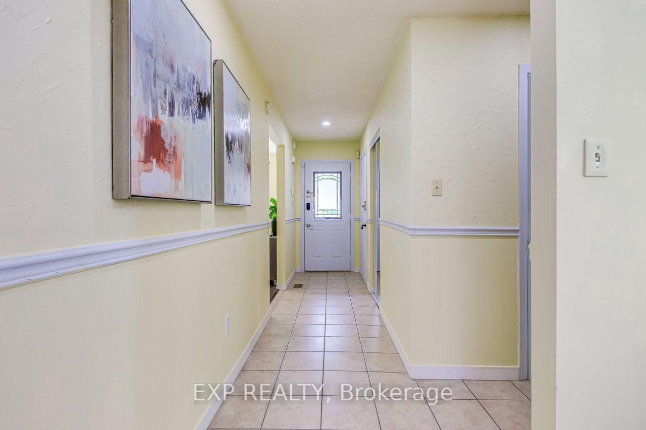 Main-1060 Glendor Ave, Burlington — 8