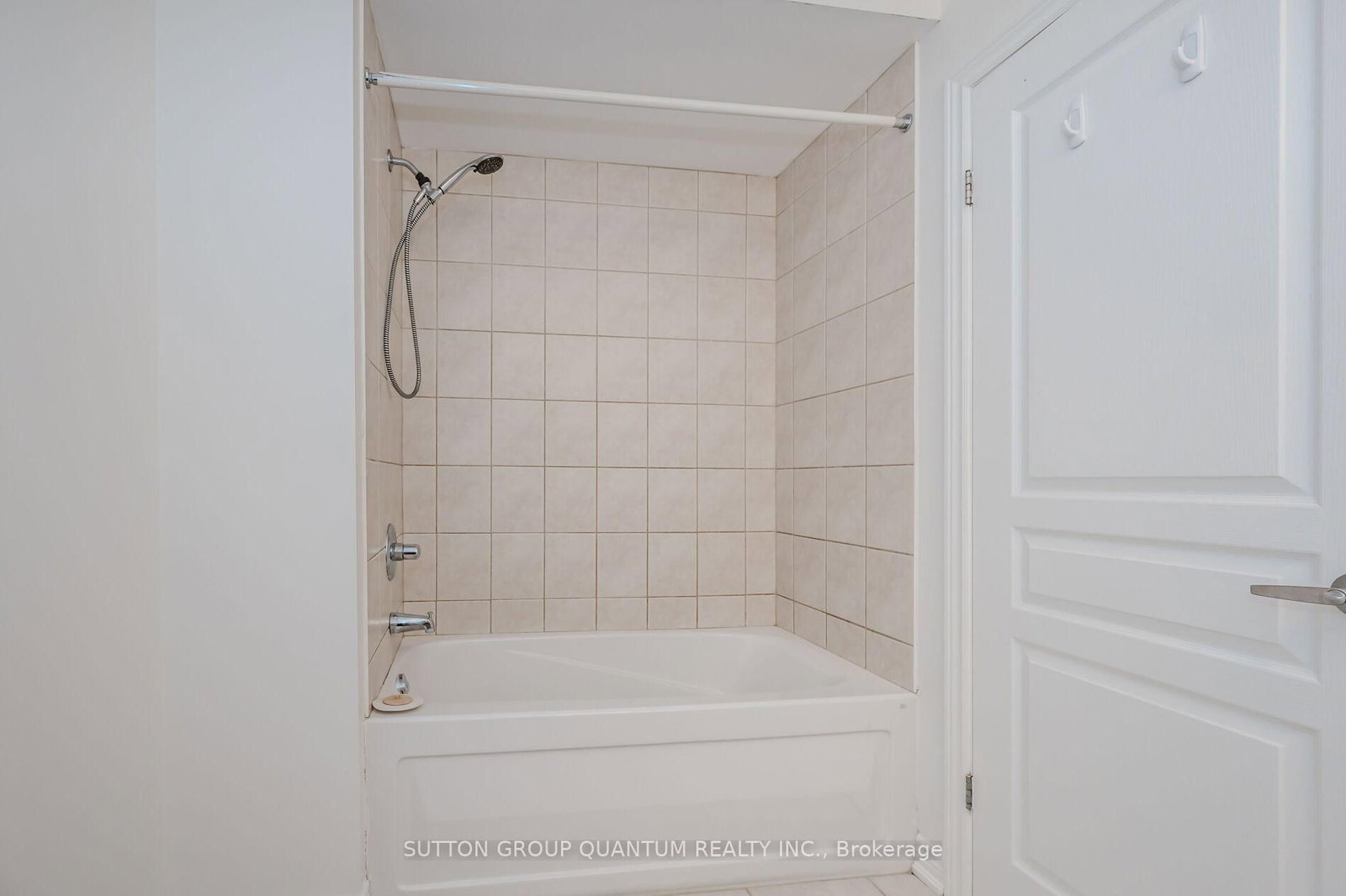 4304 INGRAM, Burlington — 17