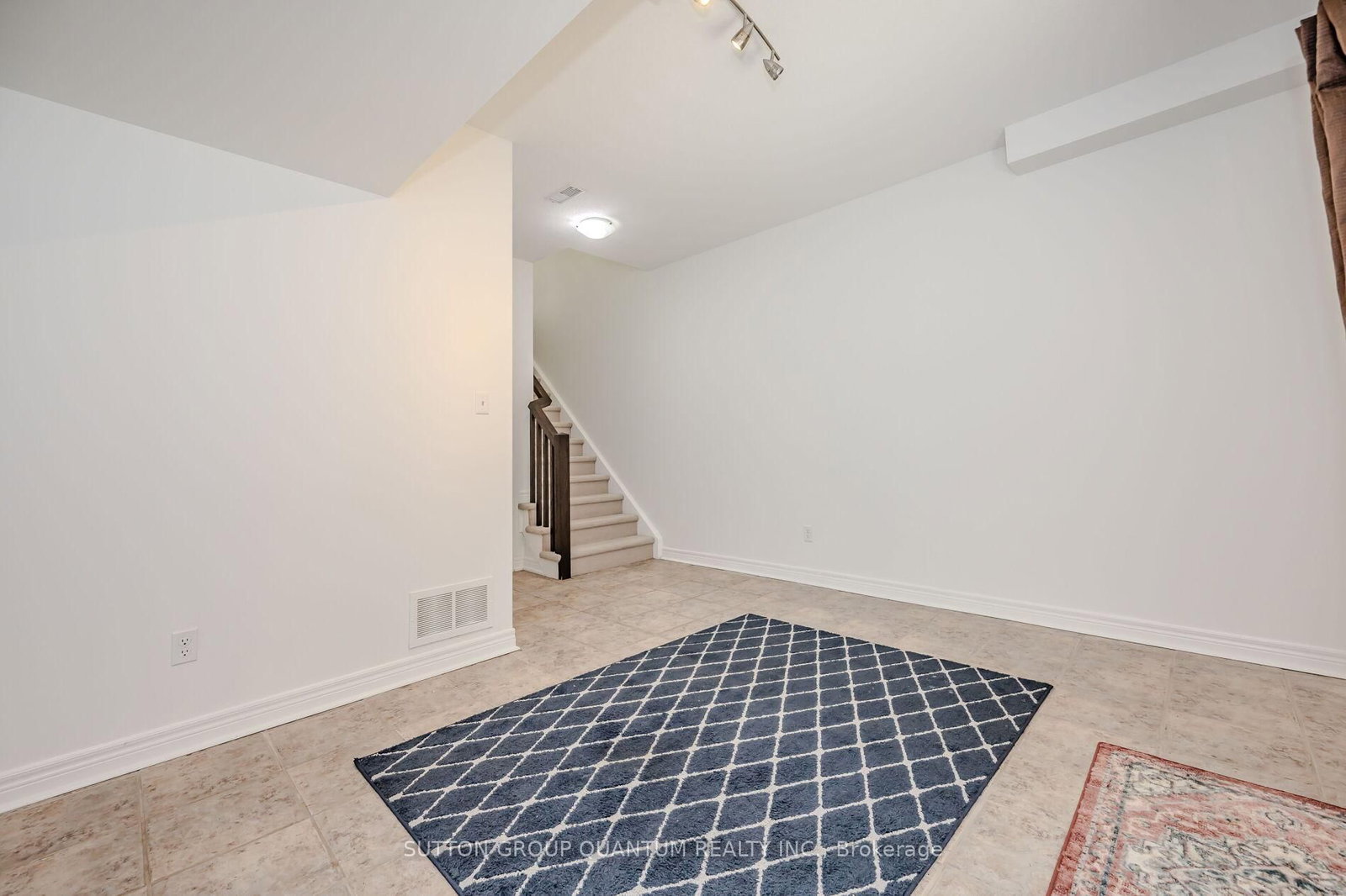 4304 INGRAM, Burlington — 20