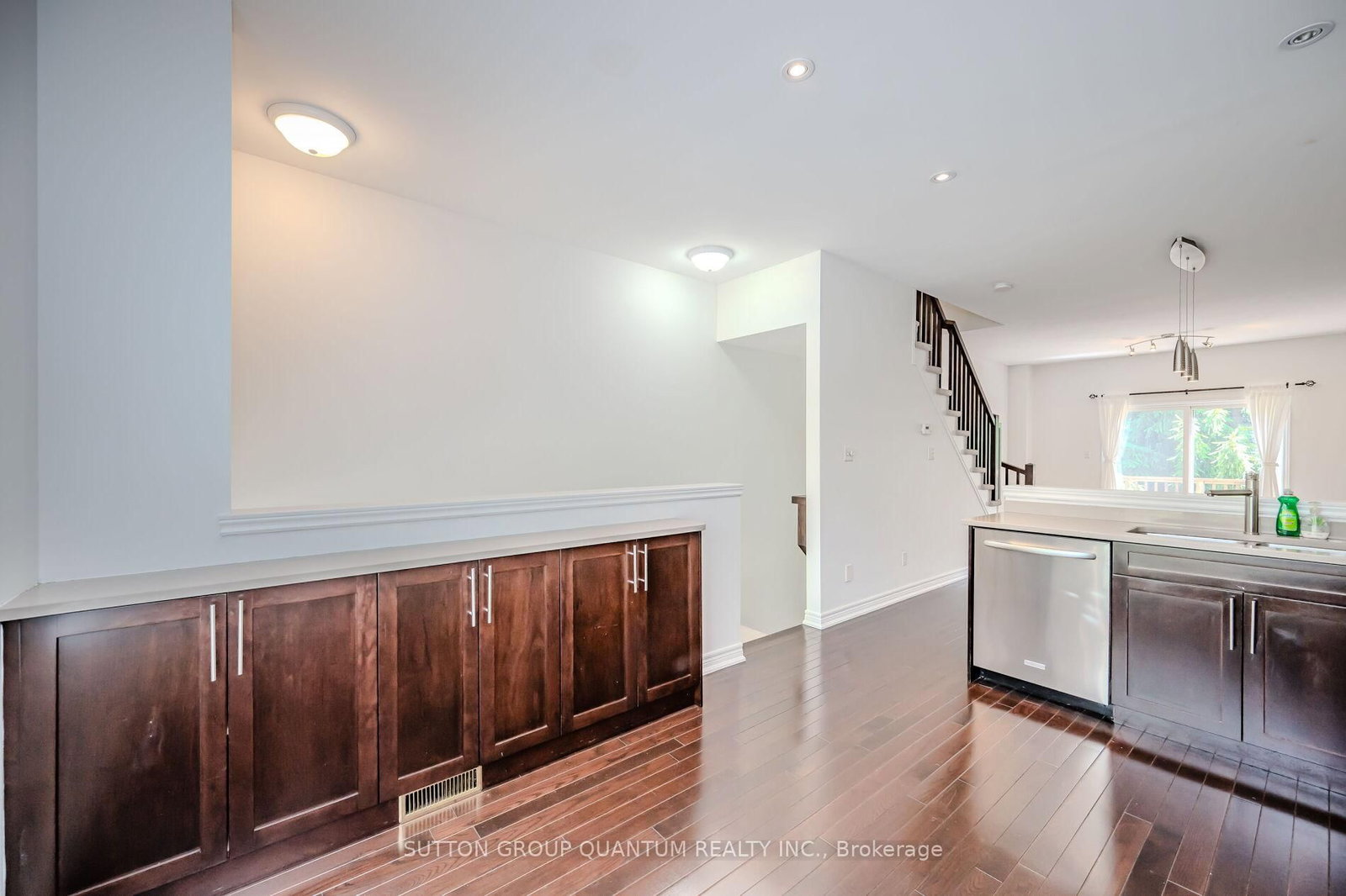 4304 INGRAM, Burlington — 4