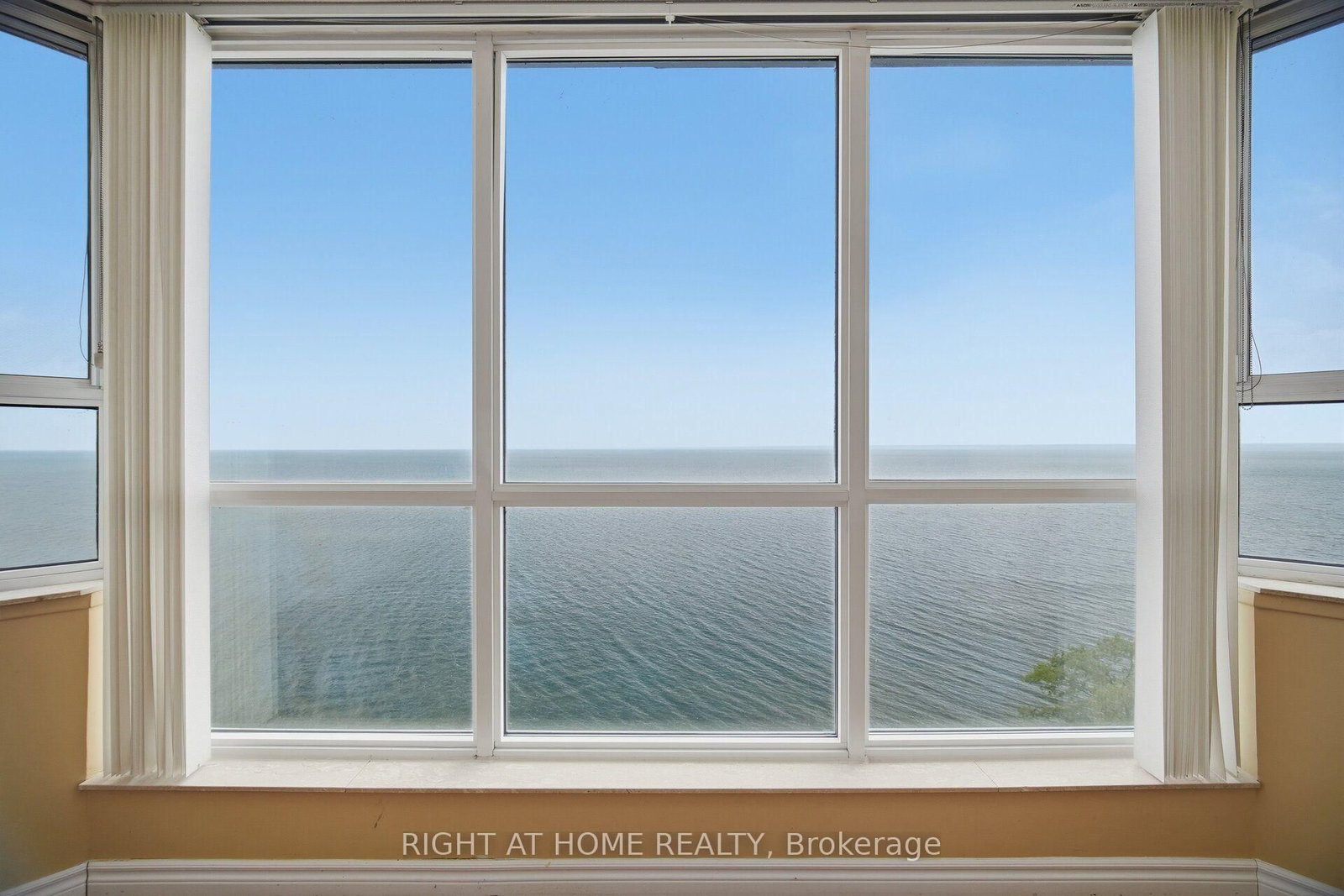 1104-5280 Lakeshore Rd, Burlington — 11