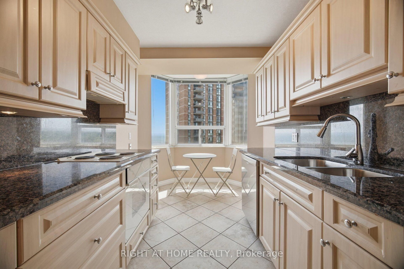 1104-5280 Lakeshore Rd, Burlington — 15
