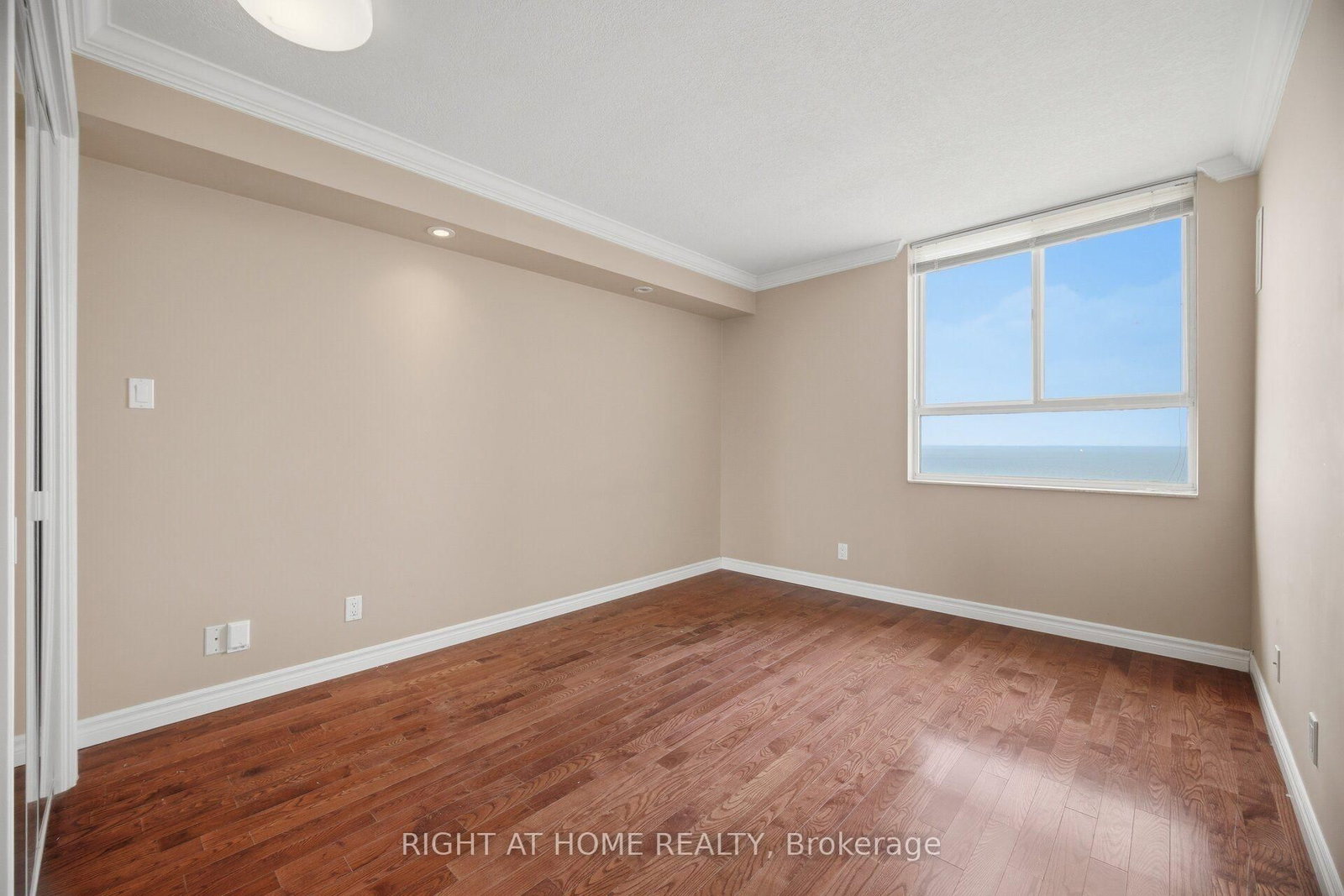 1104-5280 Lakeshore Rd, Burlington — 19