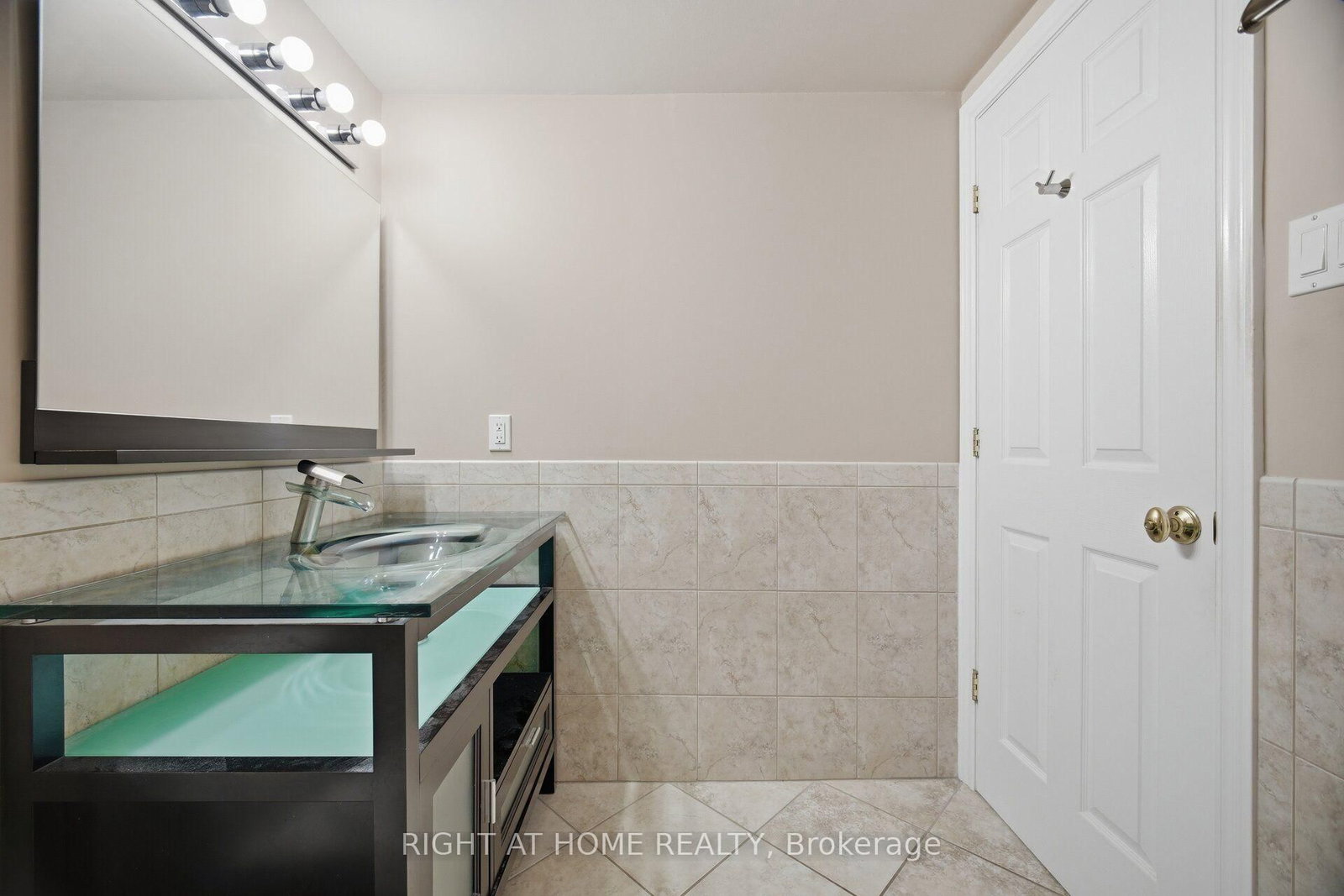 1104-5280 Lakeshore Rd, Burlington — 25