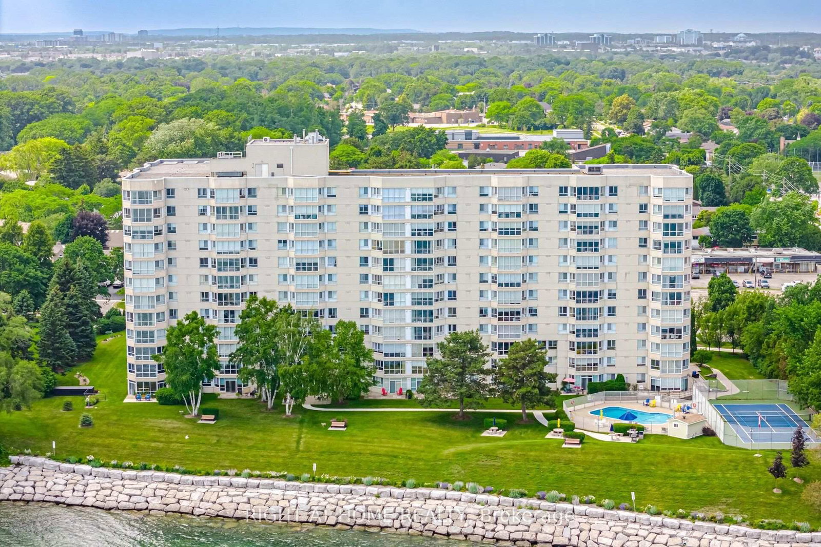 1104-5280 Lakeshore Rd, Burlington — 3