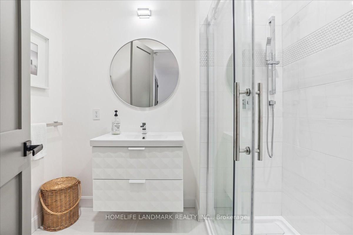 114 Reding Rd, Hamilton — 33