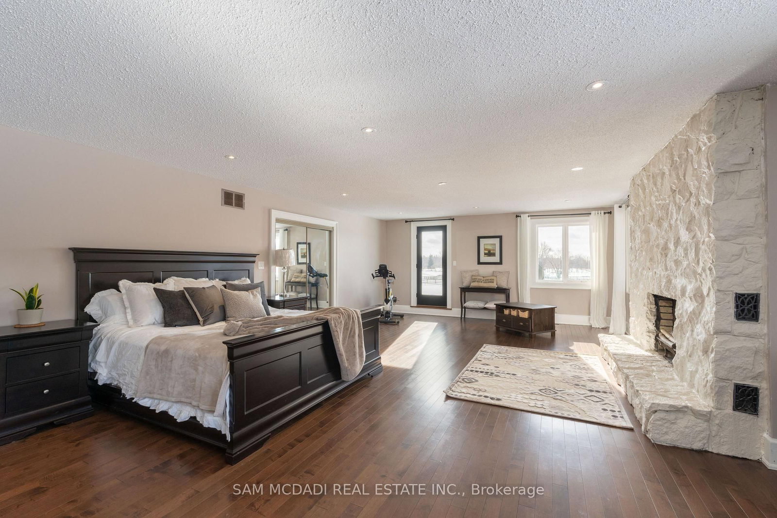 1046 Concession 6 Rd, Hamilton — 16