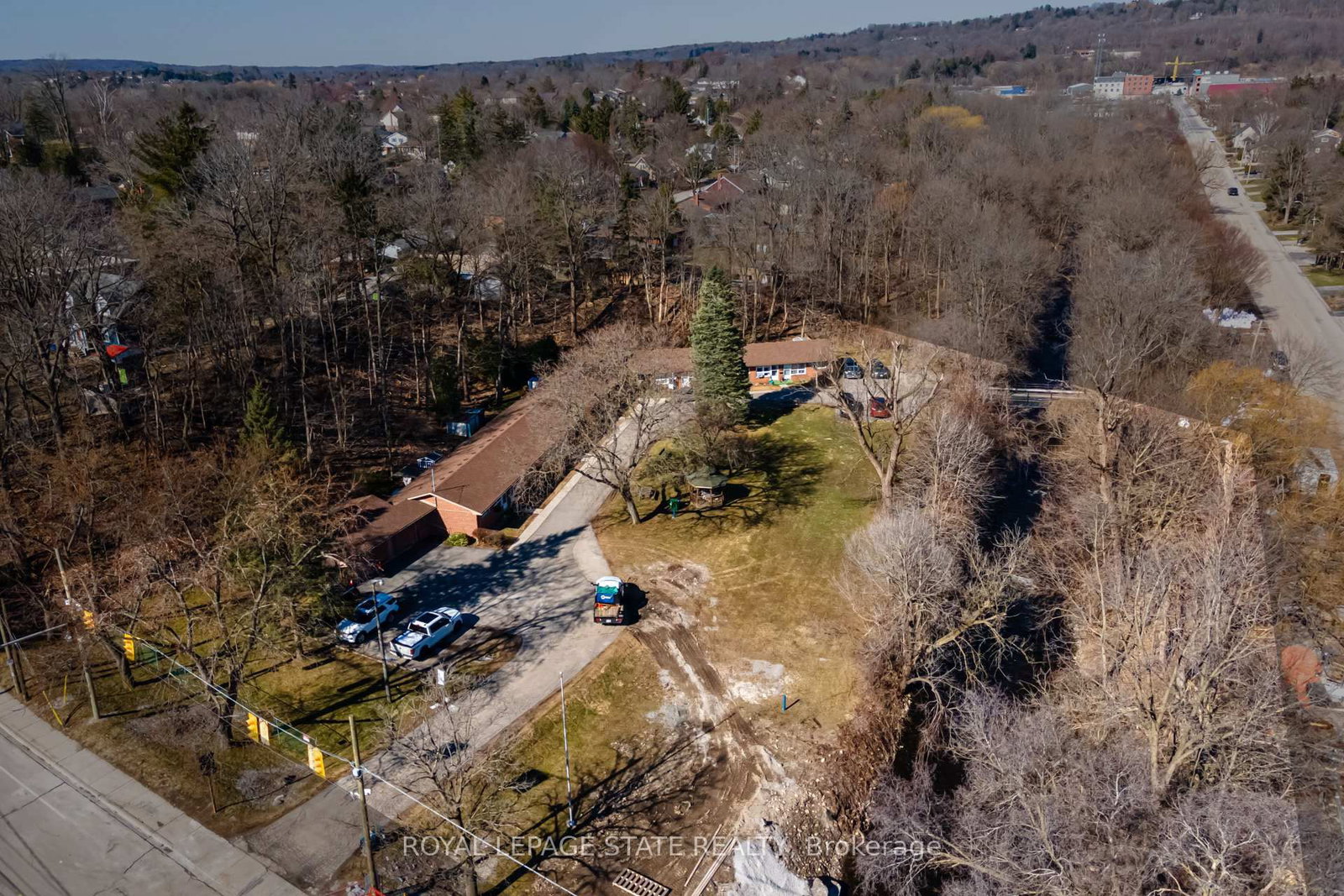 50 Creighton Rd, Hamilton — 9