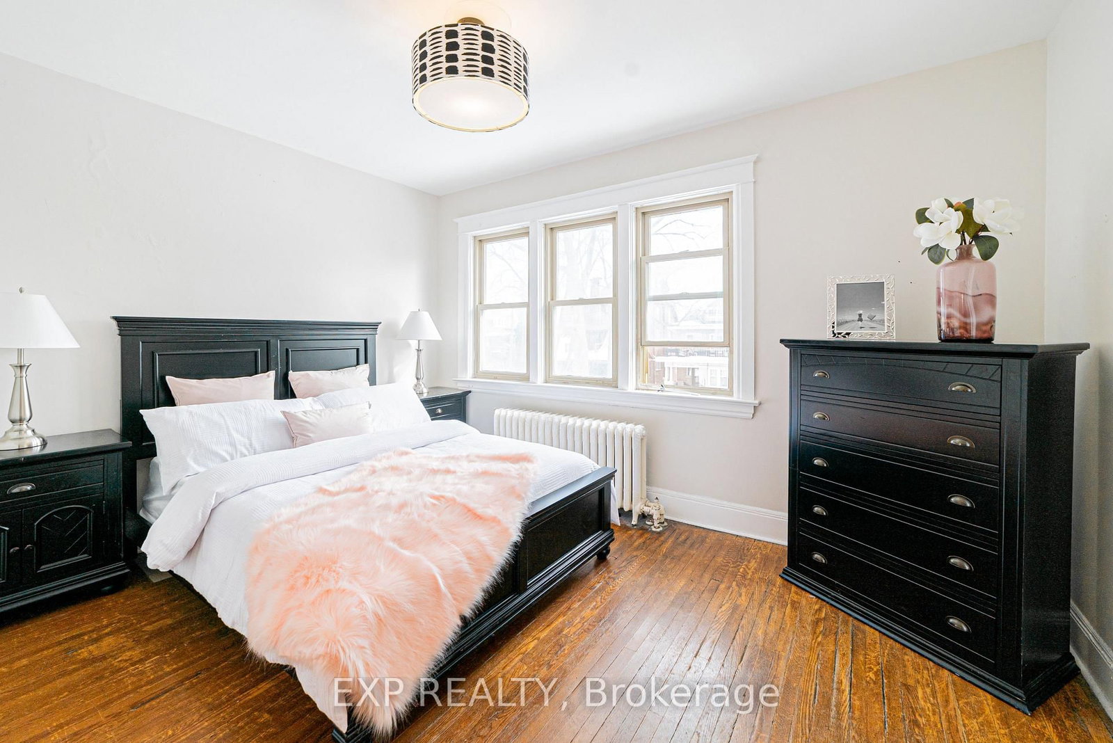 Main-52 Proctor Blvd, Hamilton — 13