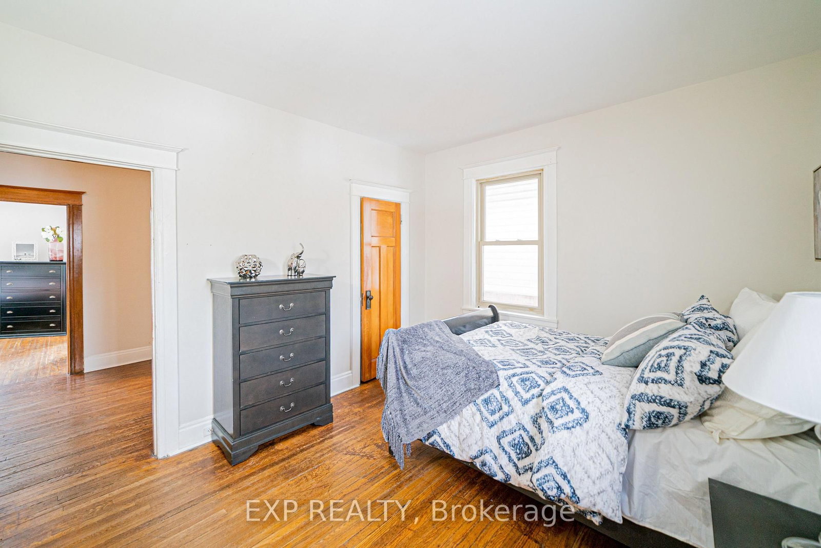 Main-52 Proctor Blvd, Hamilton — 19