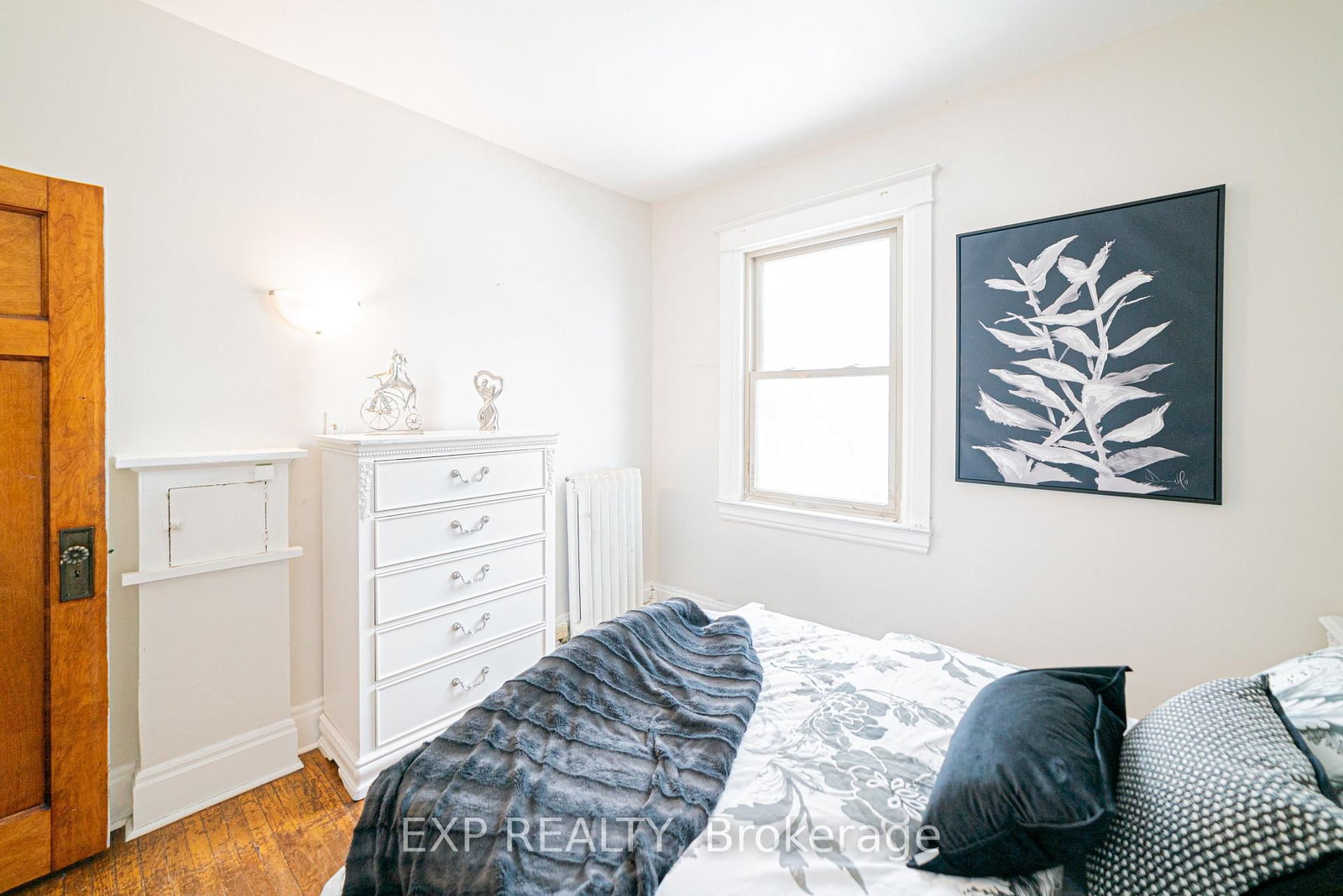 Main-52 Proctor Blvd, Hamilton — 22