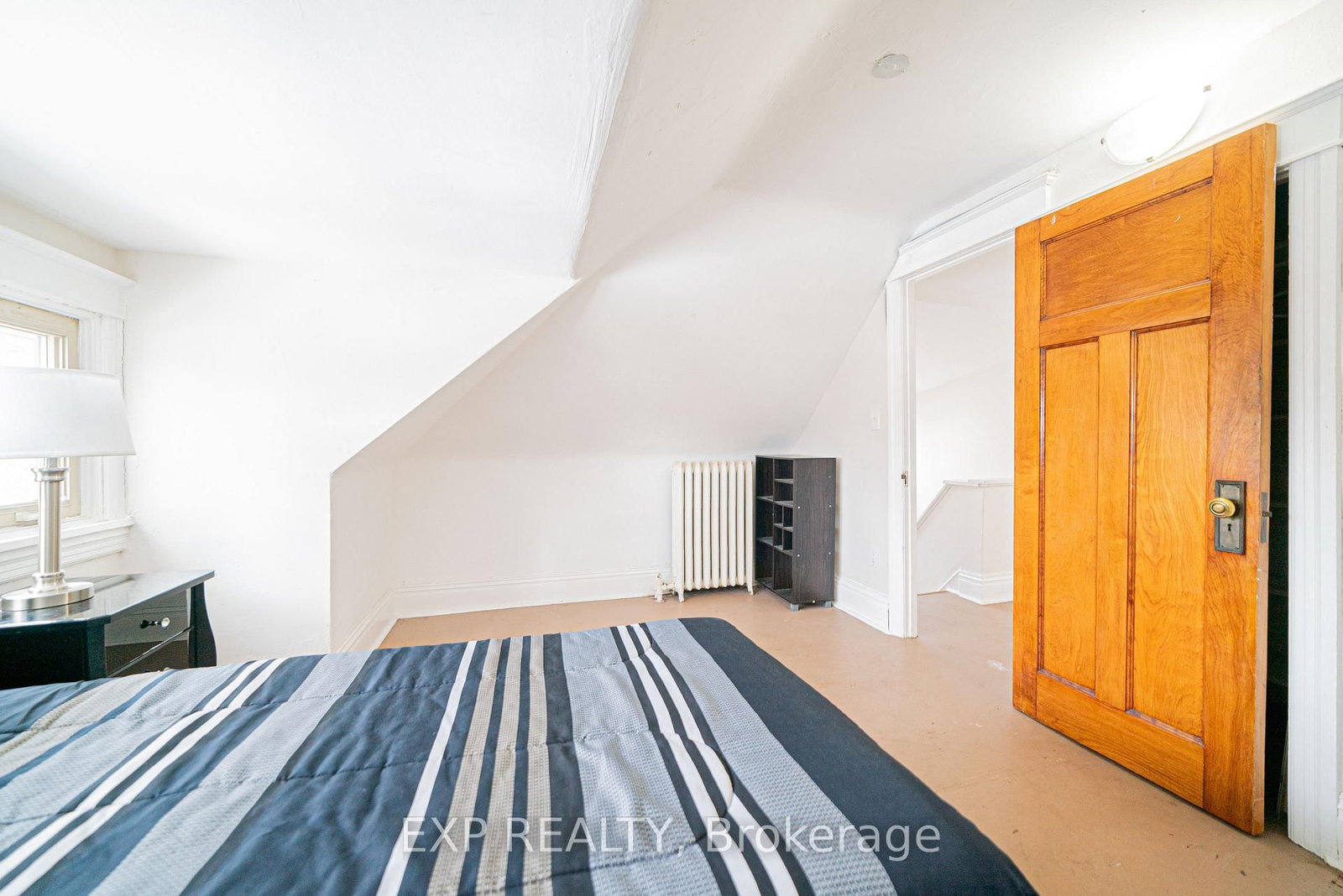 Main-52 Proctor Blvd, Hamilton — 28