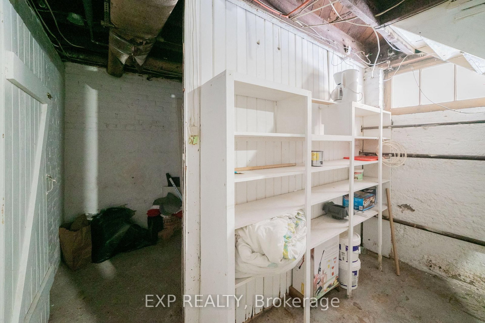 Main-52 Proctor Blvd, Hamilton — 32