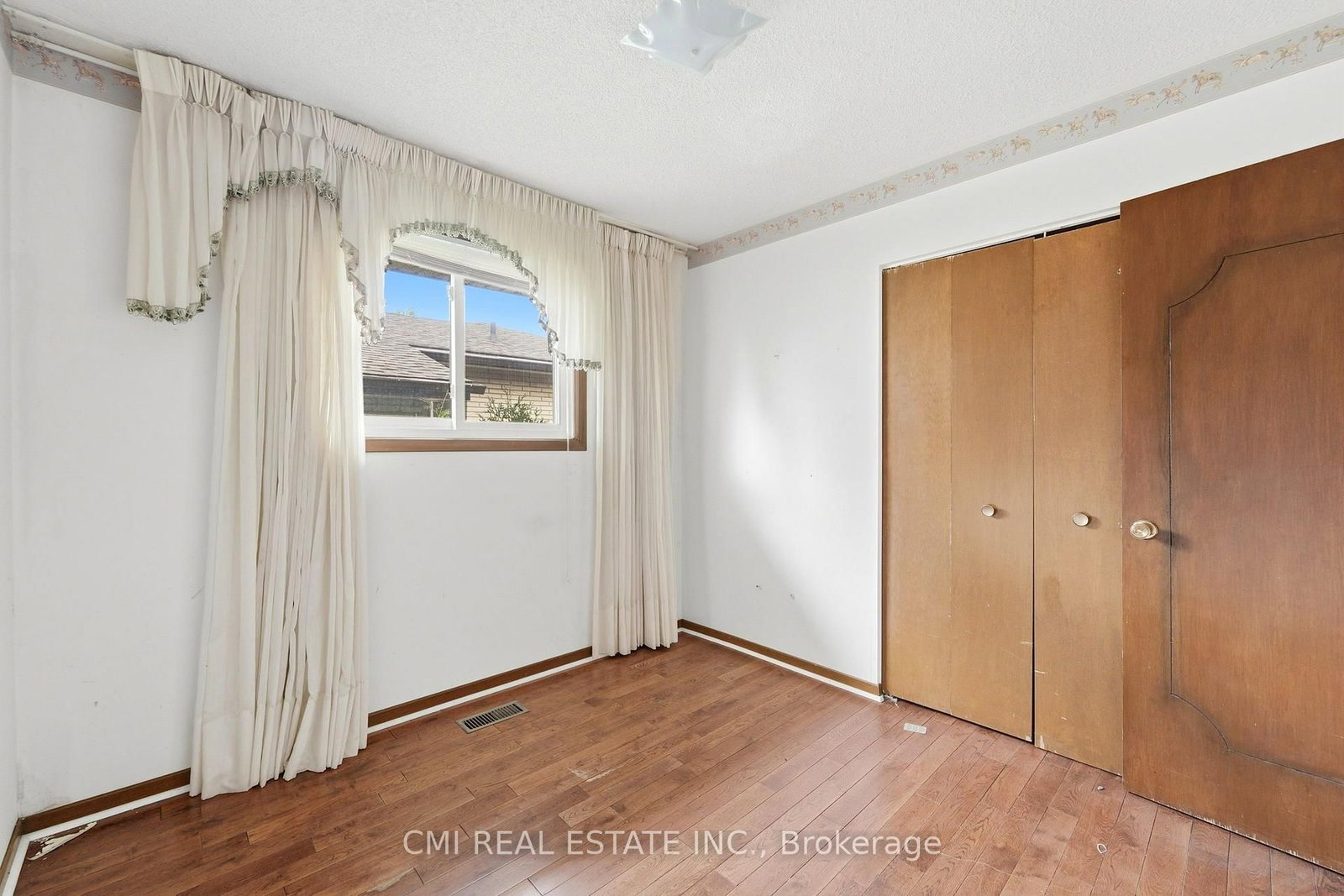 185 Lavina Cres, Hamilton — 27