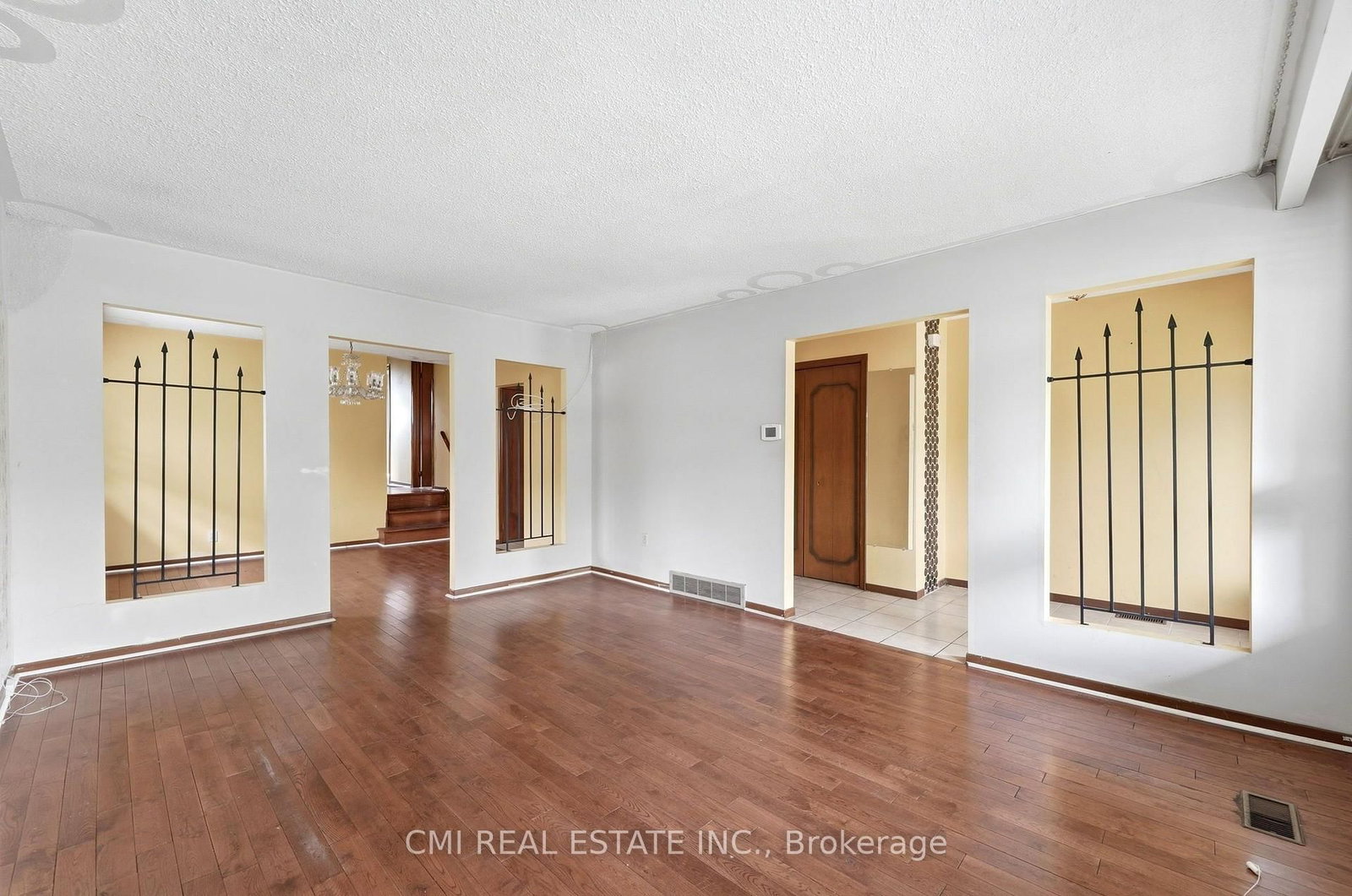185 Lavina Cres, Hamilton — 8