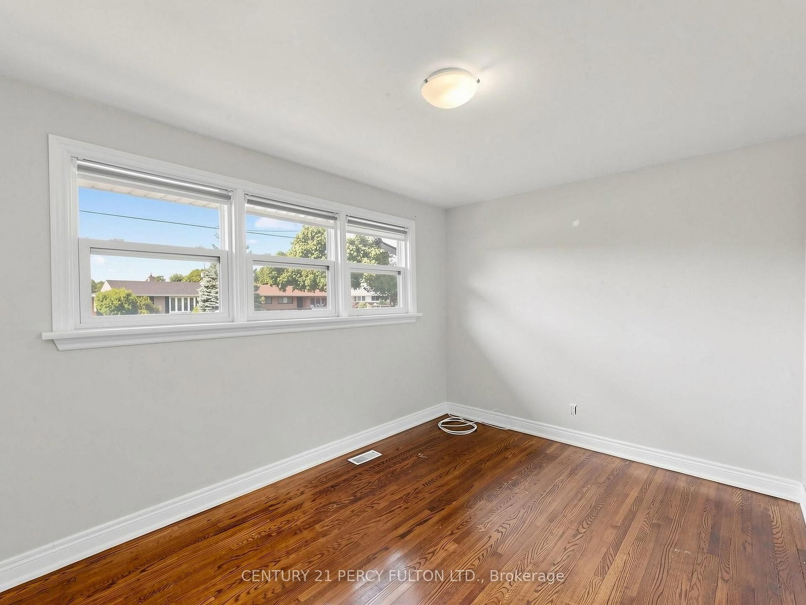 25 Kenwood Cres, Hamilton — 13