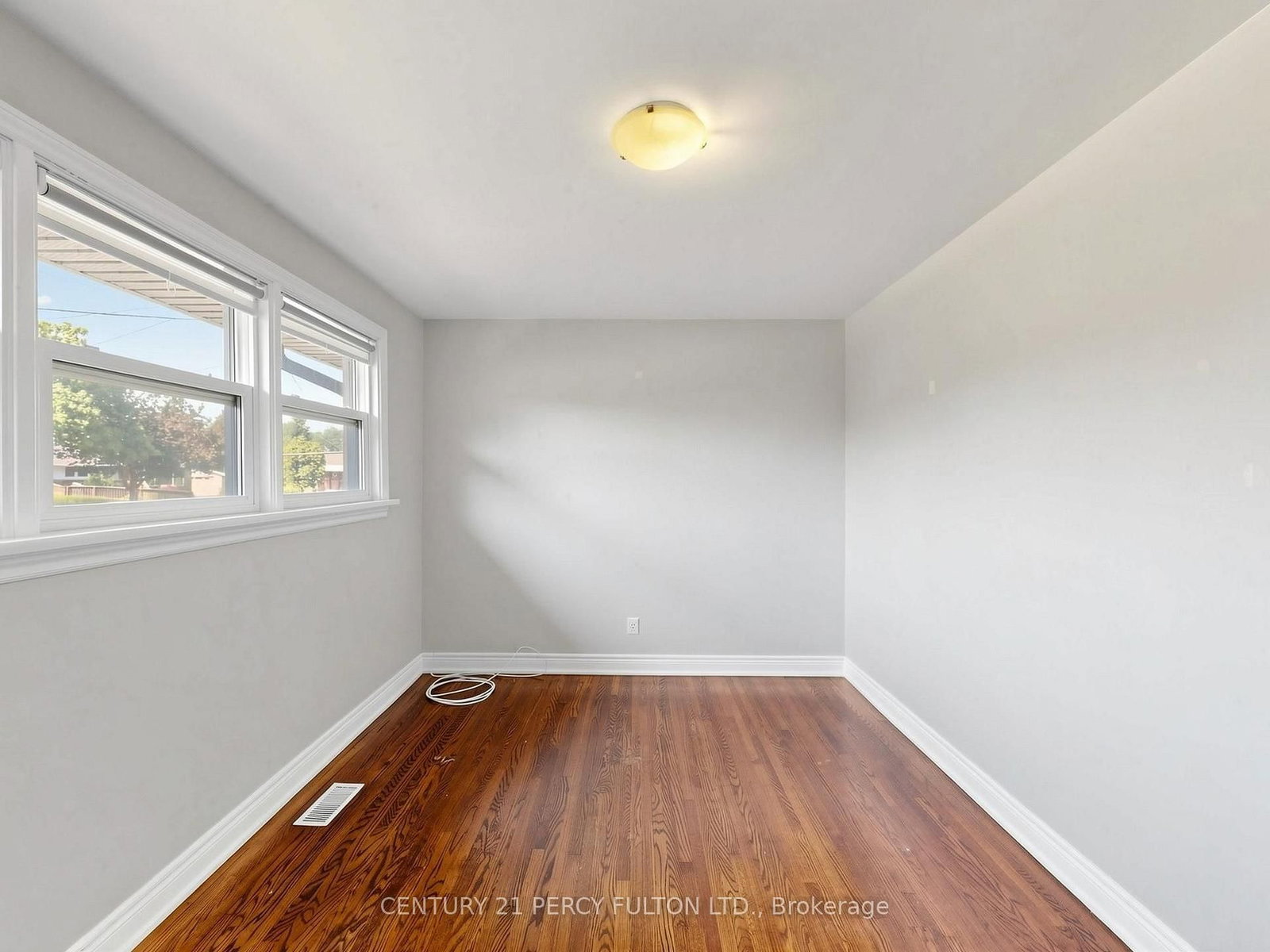 25 Kenwood Cres, Hamilton — 16