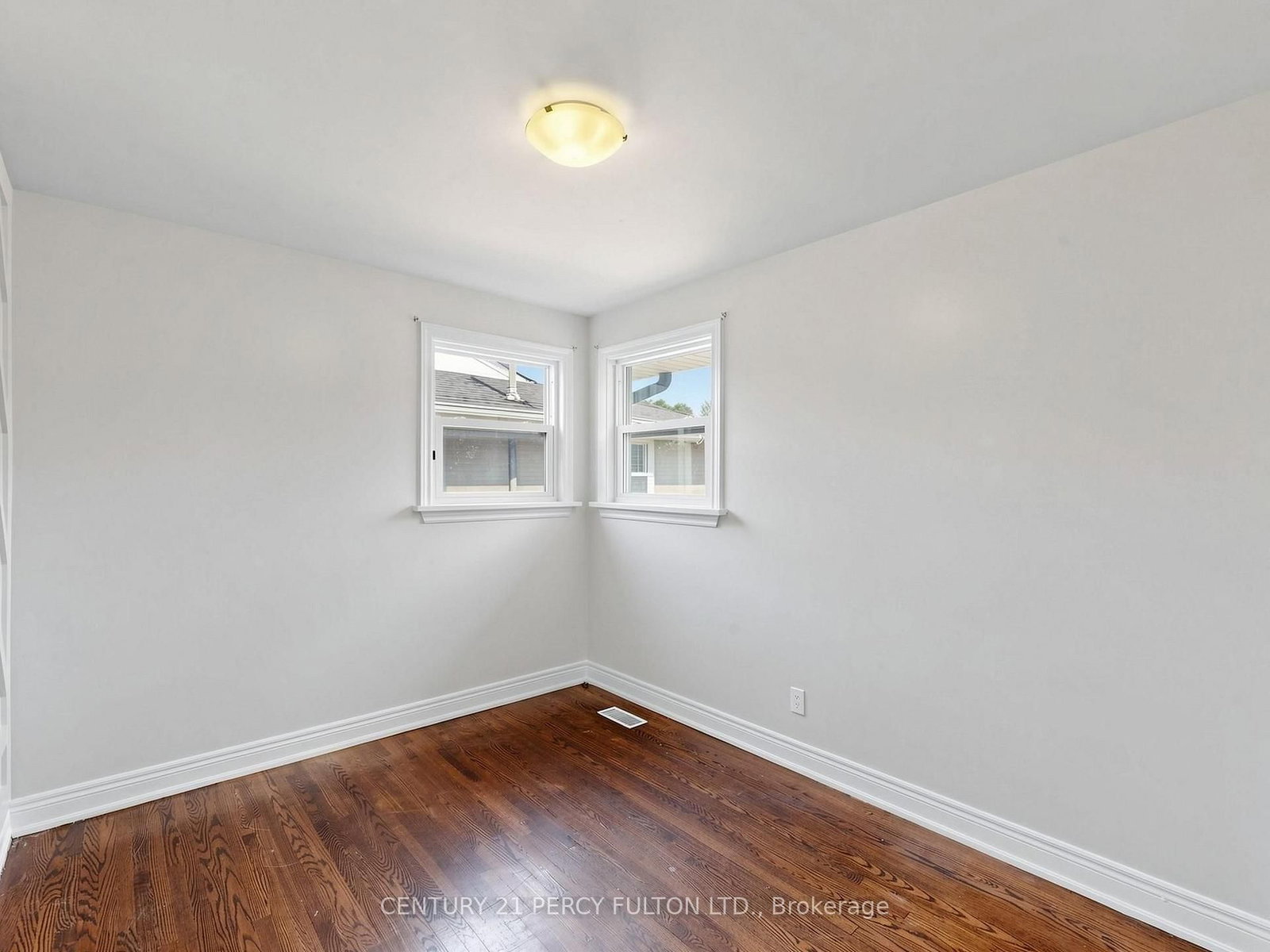 25 Kenwood Cres, Hamilton — 17