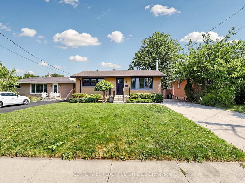 25 Kenwood Cres - Photo 2