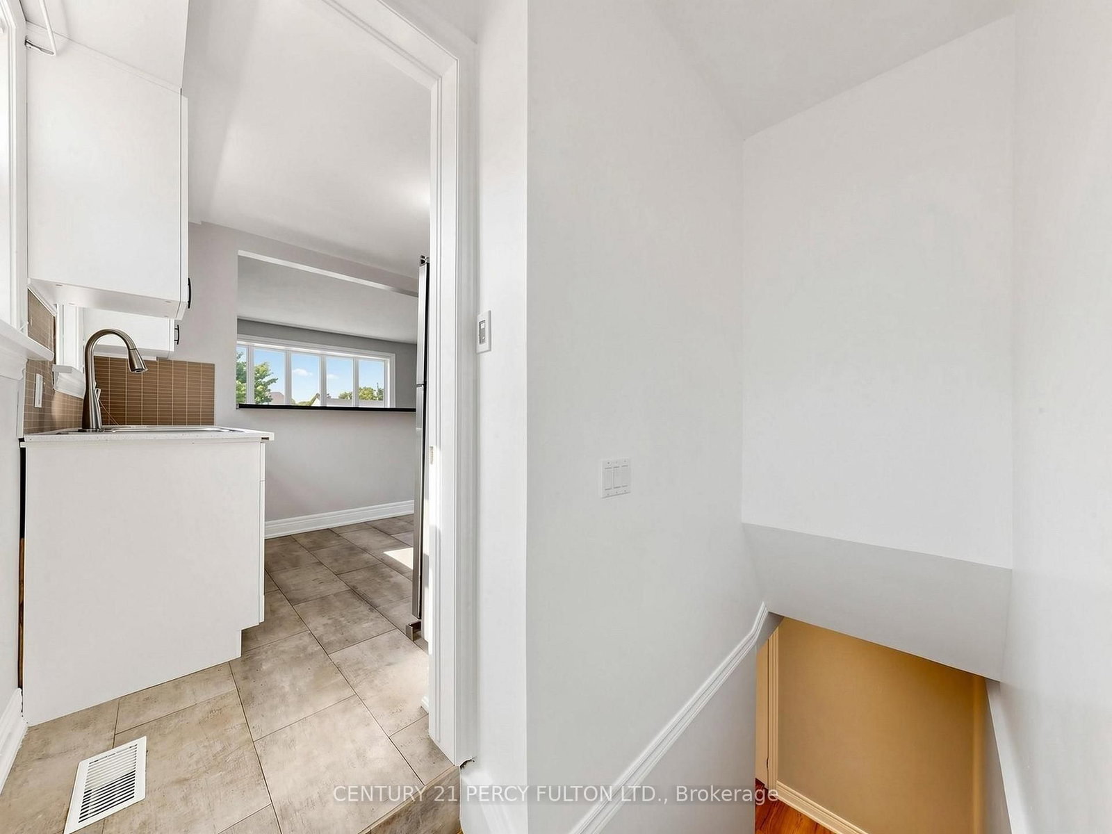 25 Kenwood Cres, Hamilton — 28